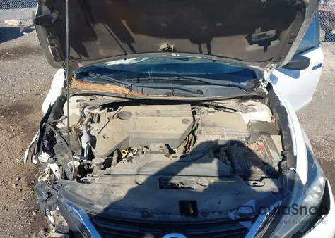 2016 Nissan Altima 2.5/2.5 S/2.5 Sl/2.5 Sr/2.5 Sv z USA, uszkodzony, nr VIN 1N4AL3AP8GN358362